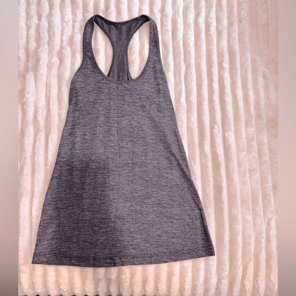 Lululemon CRB Cool Racerback Tank Sz 2 Gray